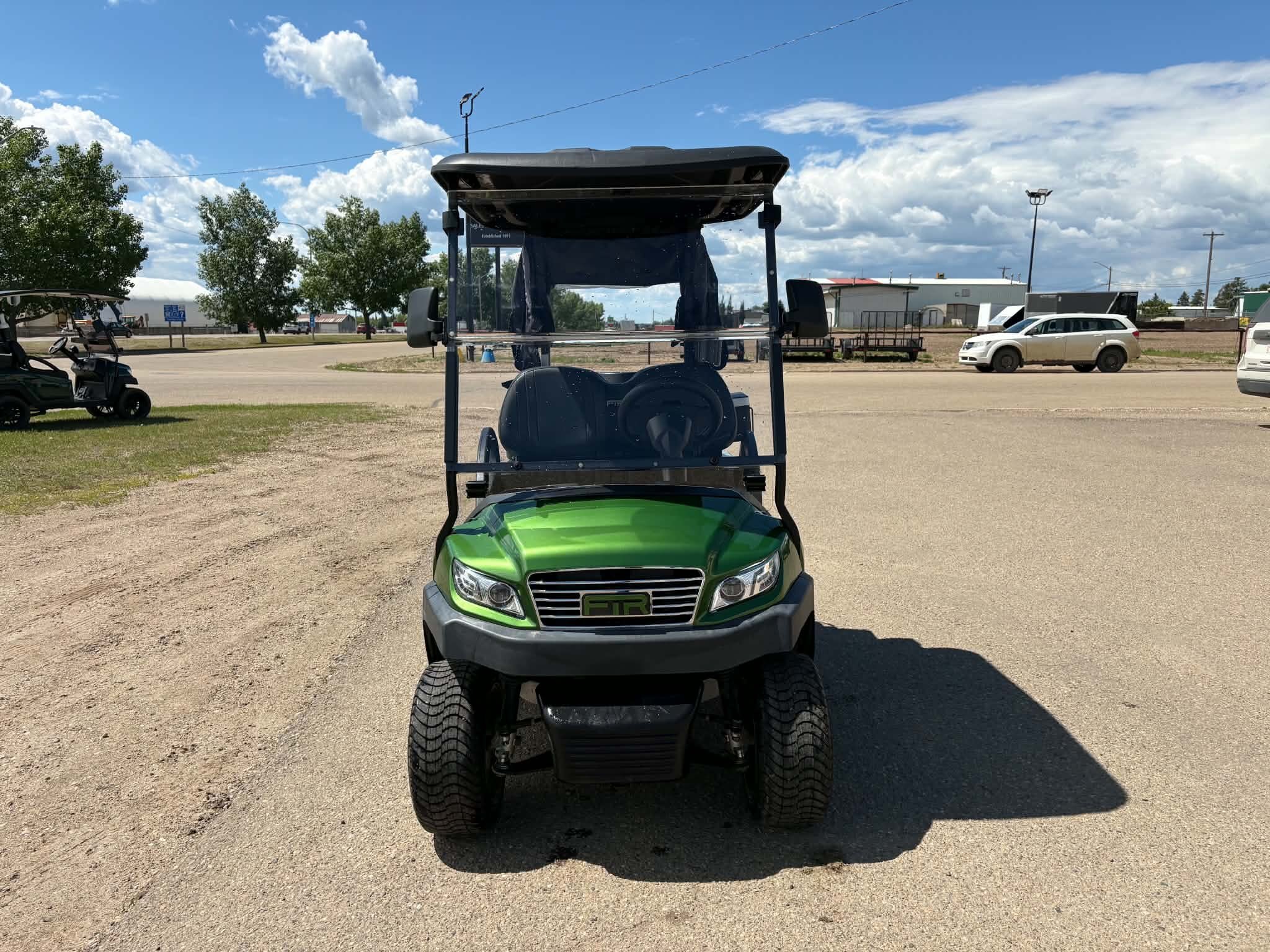 Pre Owned 2022 FTR Model 1 Lithium Golf Cart