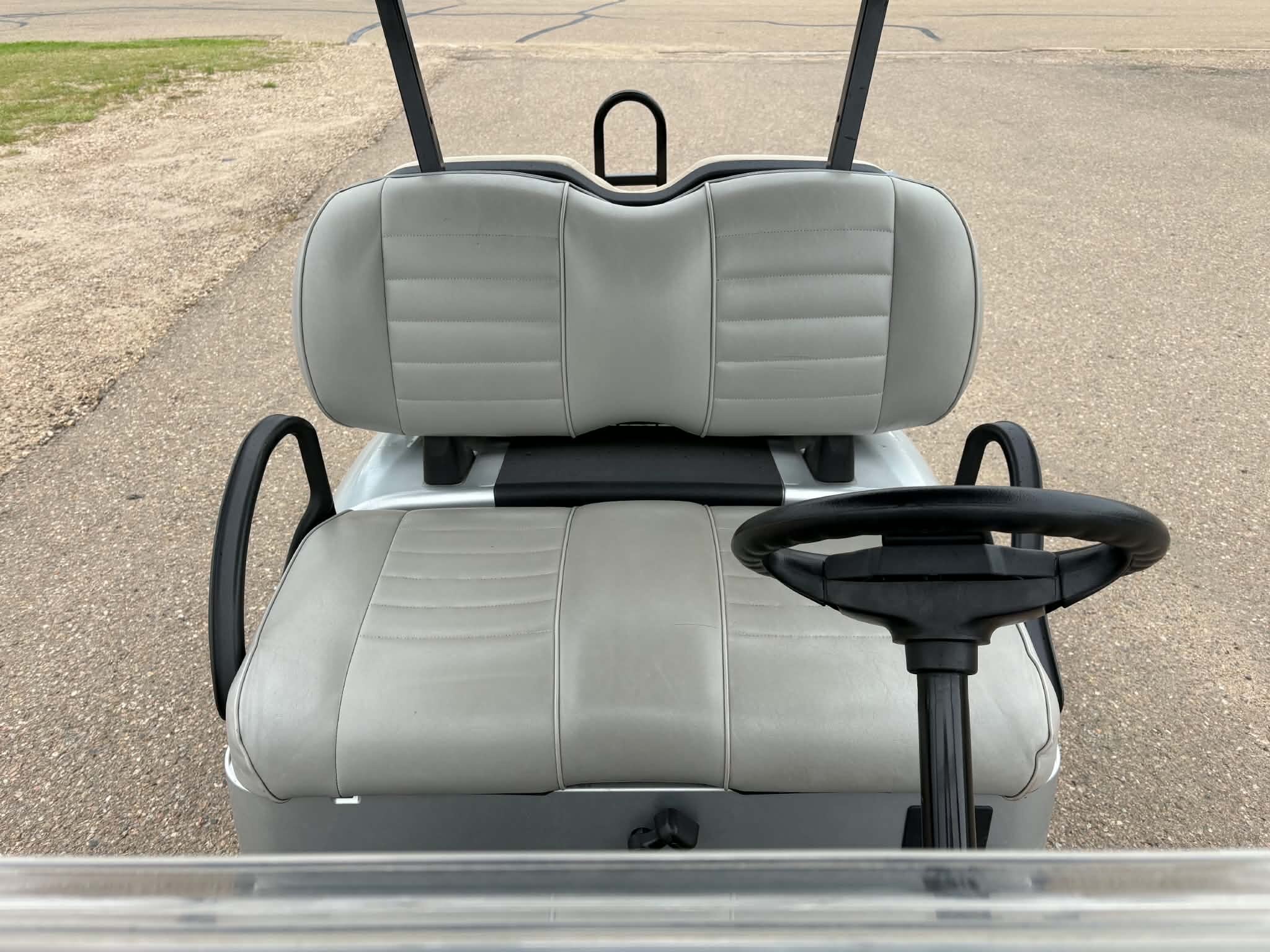 Pre Owned 2023 EZGO RXV Gas EFI w/ 2 Up Seat