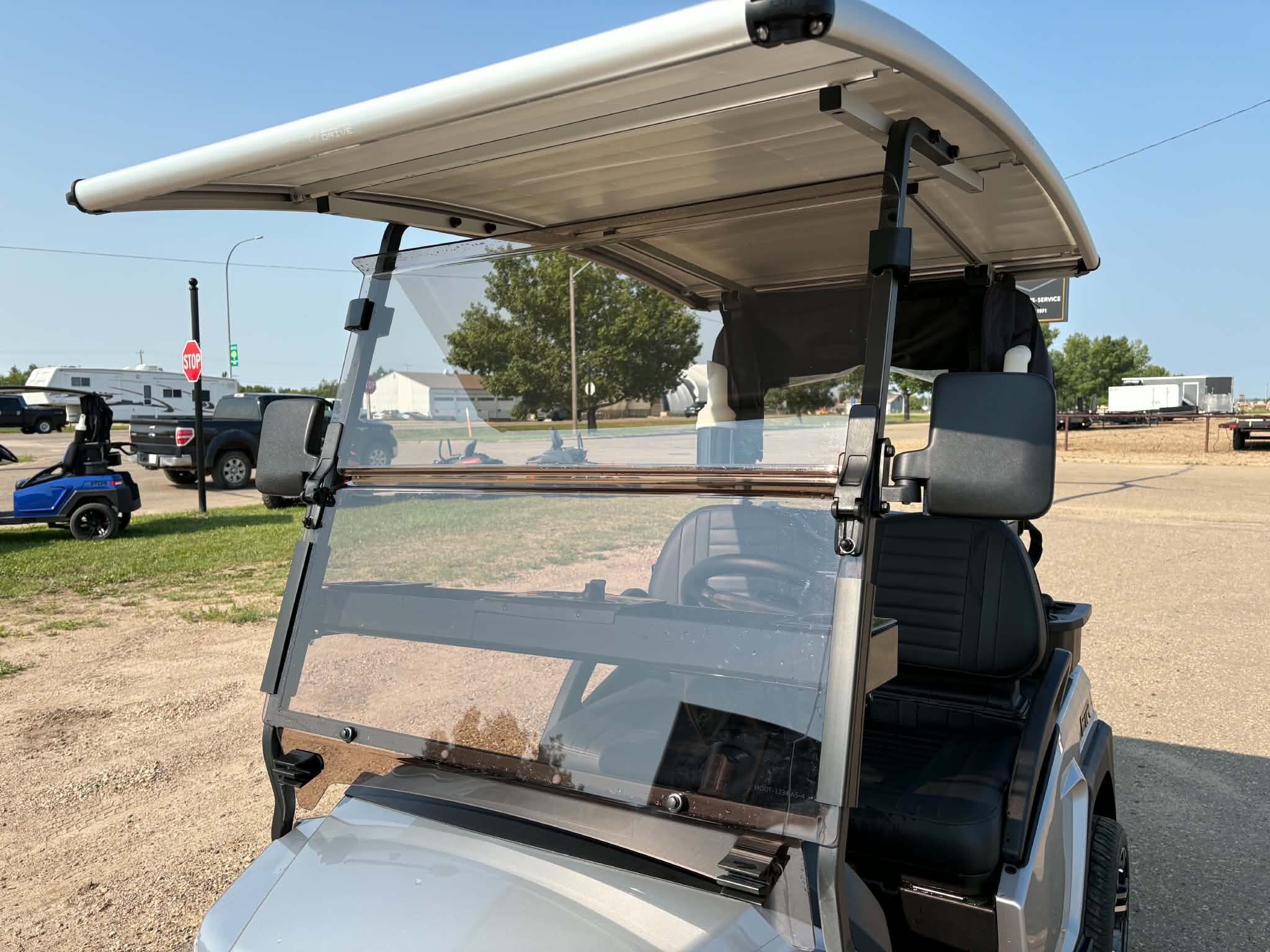 Pre Owned 2025 FTR Model 2 Solar Drive Lithium Golf Cart