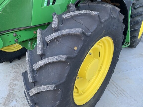 2016 John Deere 6155M