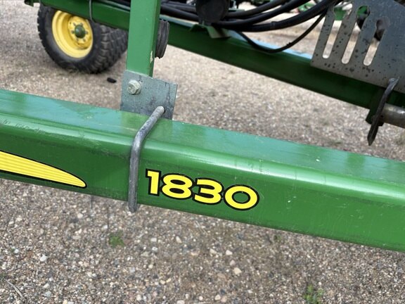 2014 John Deere 1830