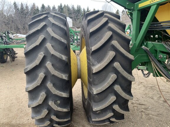 2013 John Deere 1870