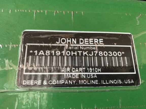 2019 John Deere 1870
