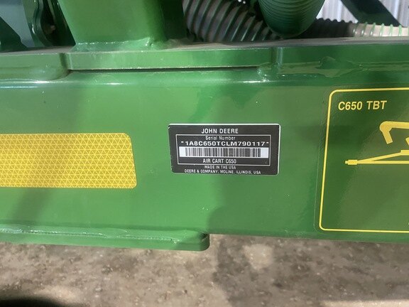 2021 John Deere P556