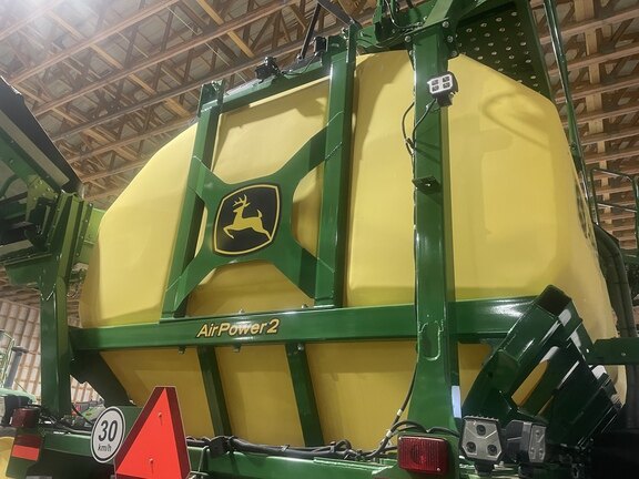 2021 John Deere P556