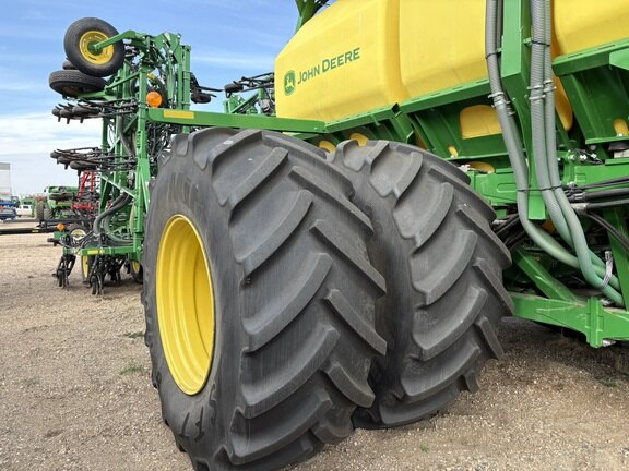 2021 John Deere P556