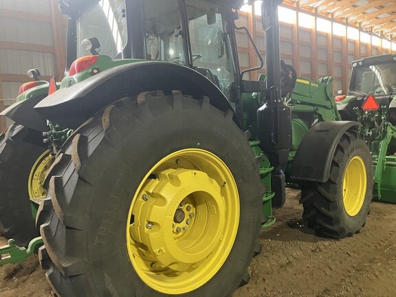 2022 John Deere 6155M