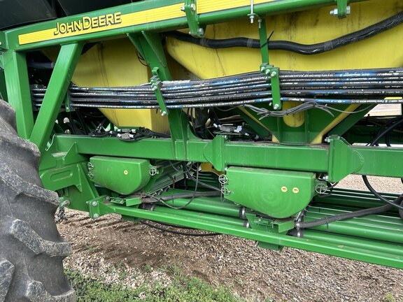 2013 John Deere 1870