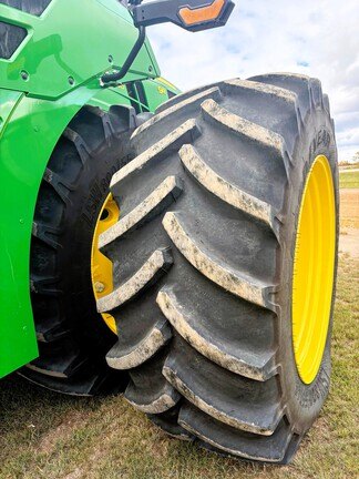 2022 John Deere 9R 640