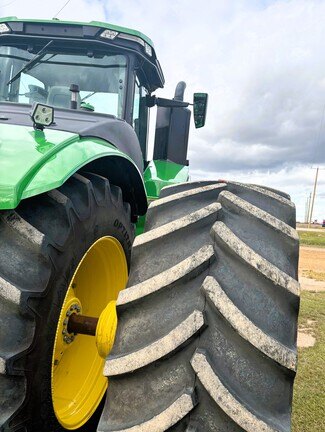 2022 John Deere 9R 640