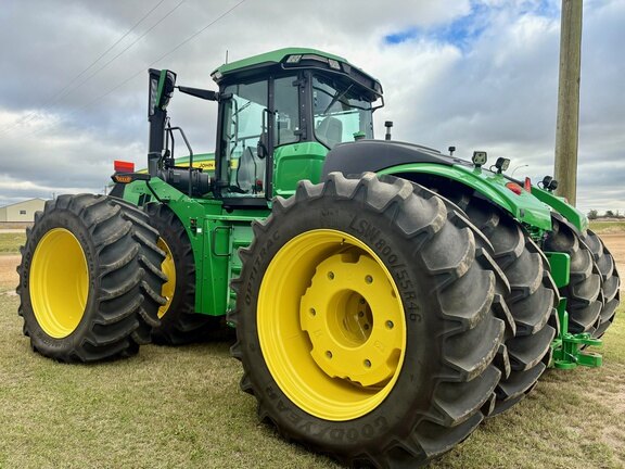 2022 John Deere 9R 640