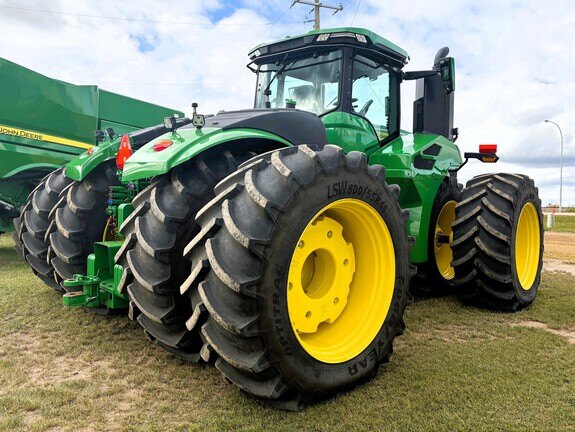 2022 John Deere 9R 640