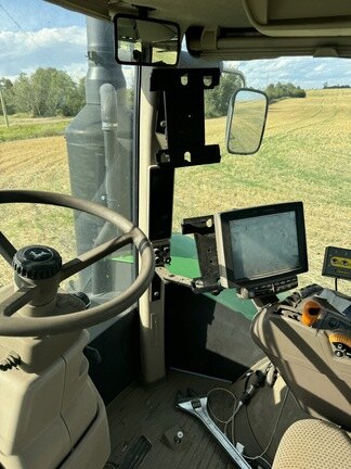 2015 John Deere 9520R