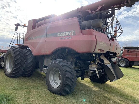 2016 Case IH 8240