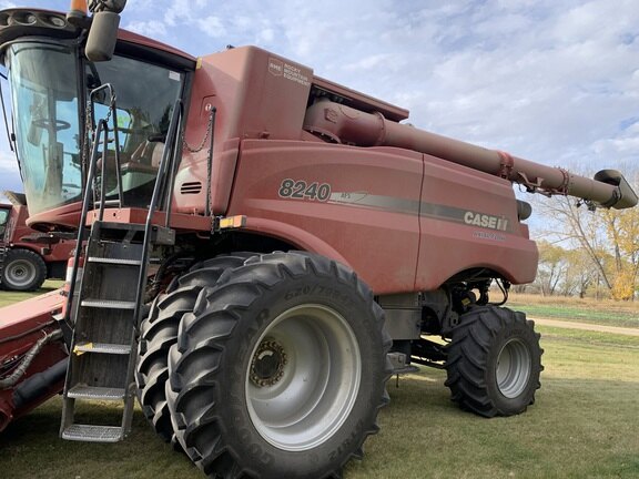 2016 Case IH 8240