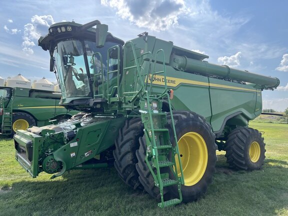 2023 John Deere X9 1000