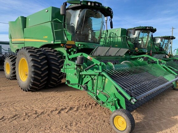 2024 John Deere S780