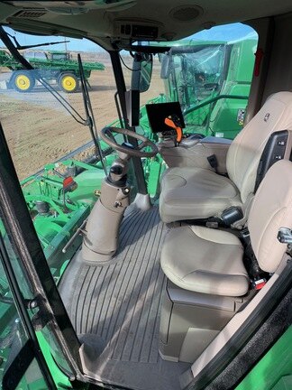 2024 John Deere S780