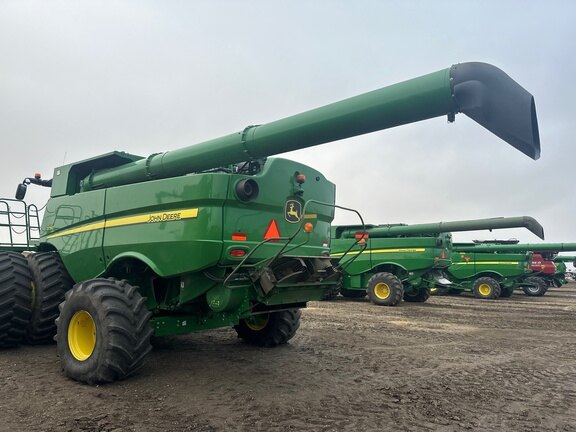 2018 John Deere S790