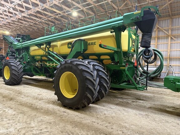 2017 John Deere 1870