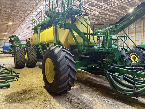 2017 John Deere 1870