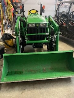 2017 John Deere 3038E