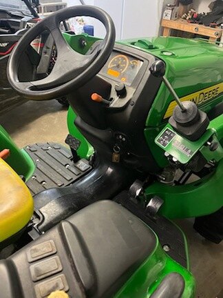 2017 John Deere 3038E