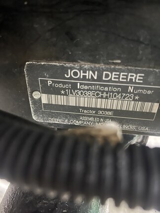 2017 John Deere 3038E