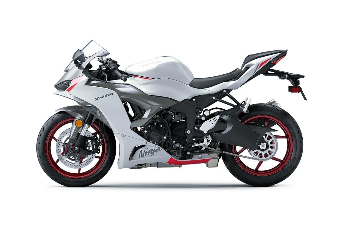 2025 Kawasaki NINJA ZX 6R ABS Pearl Robotic White / Metallic Graphite Gray