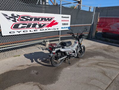 2025 Honda Trail 125 Standard Pearl Smoky Grey