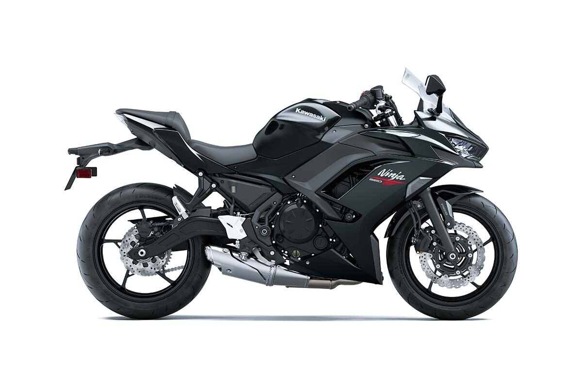 2026 Kawasaki NINJA 650 Metallic Flat Spark Black / Metallic Carbon Gray