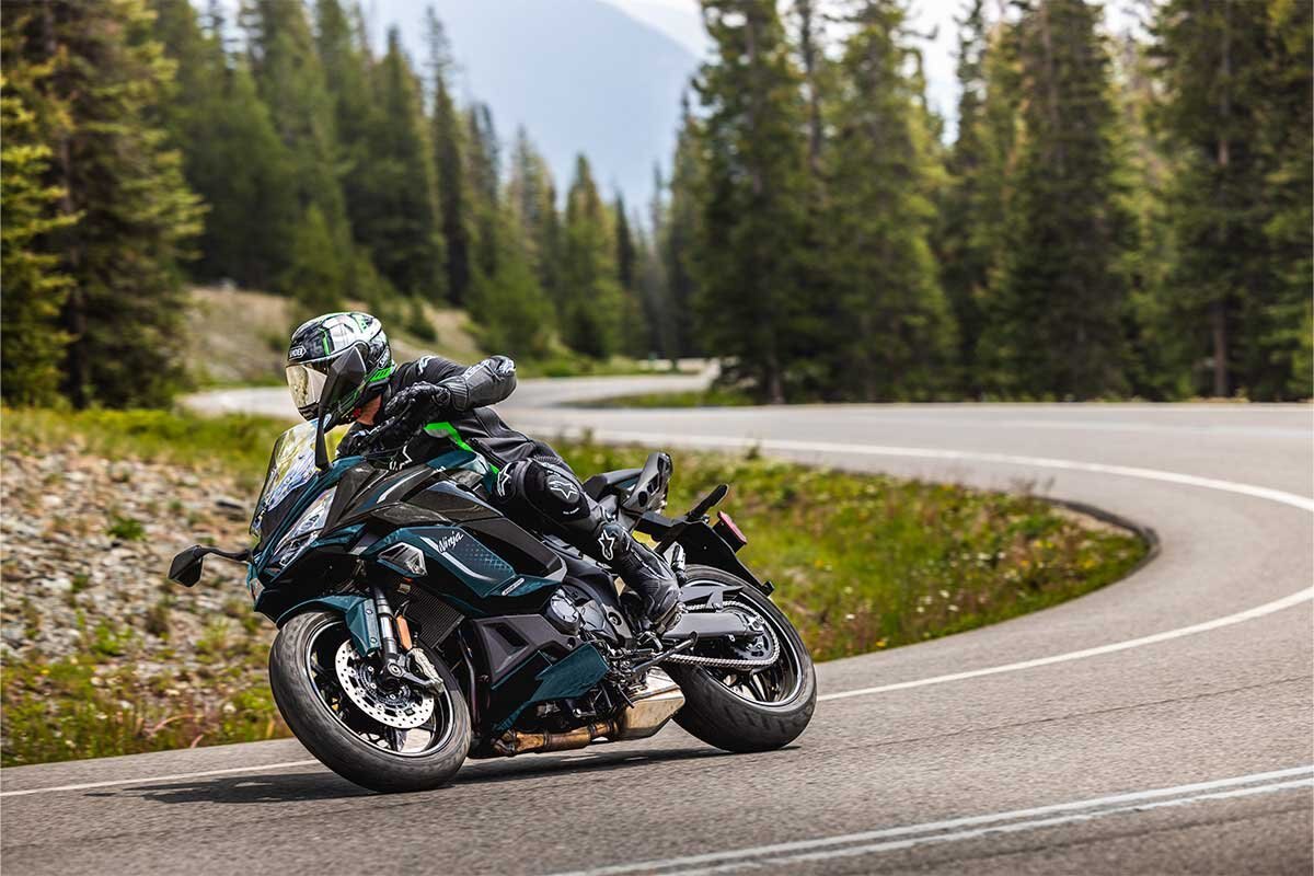 2026 Kawasaki NINJA 1100SX SE Emerald Blazed Green / Metallic Diablo Black