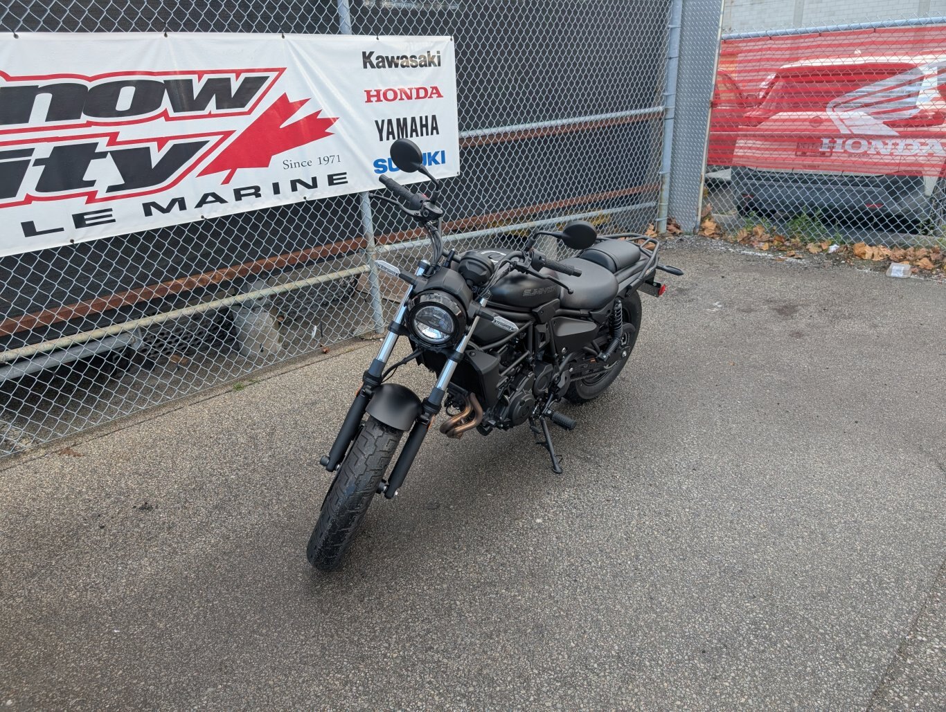 2025 Kawasaki ELIMINATOR 500 Metallic Flat Spark Black