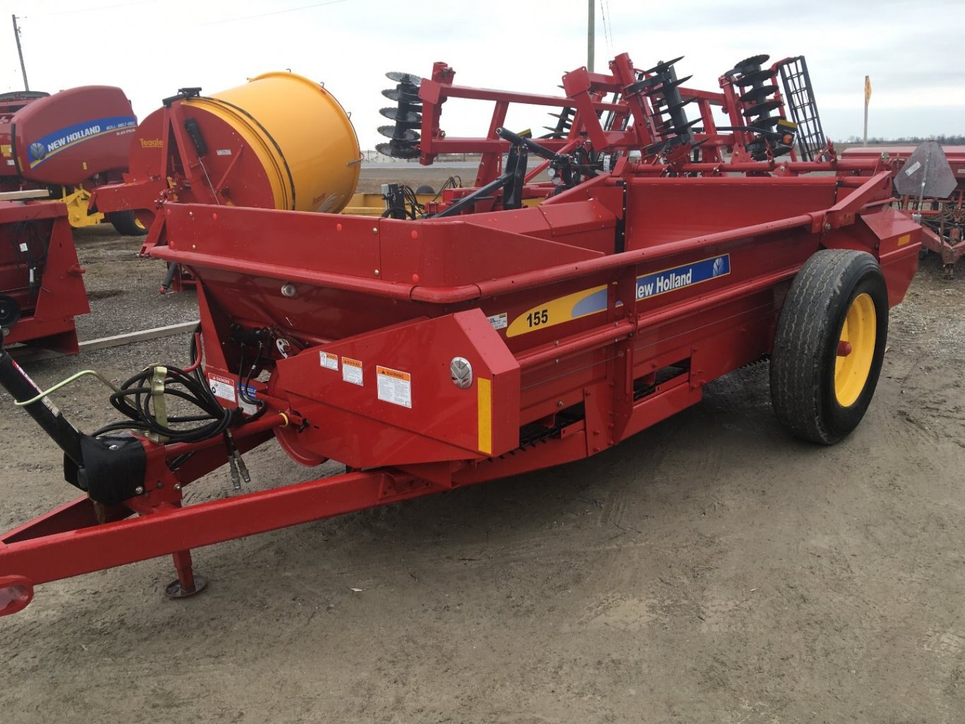 2014 New Holland 155 manure speader