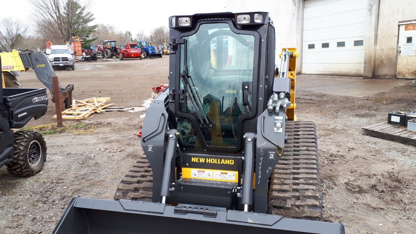 NEW New Holland C234 compact track loader