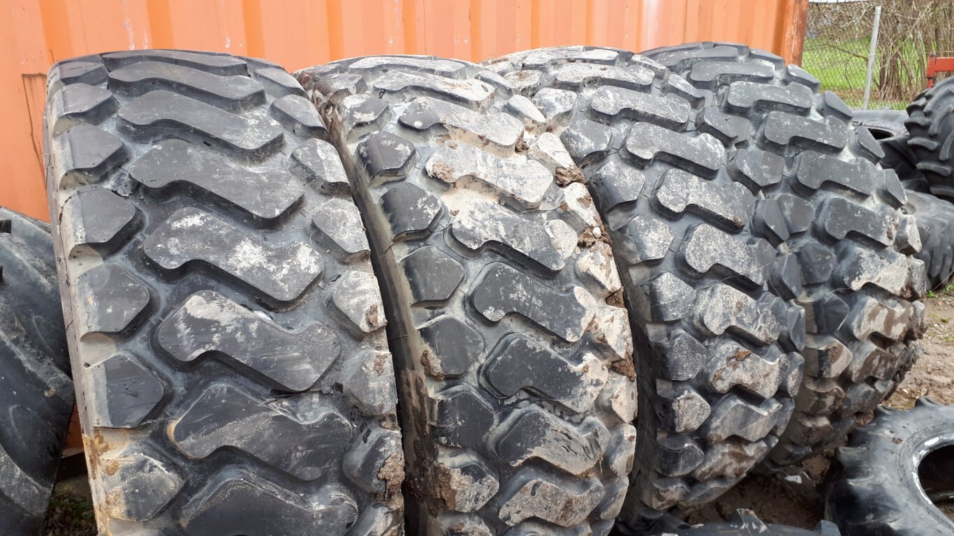 NEW Triangle 20.5R25 wheel loader tires