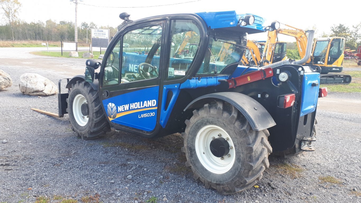 2014 New Holland LM5030 telehandler