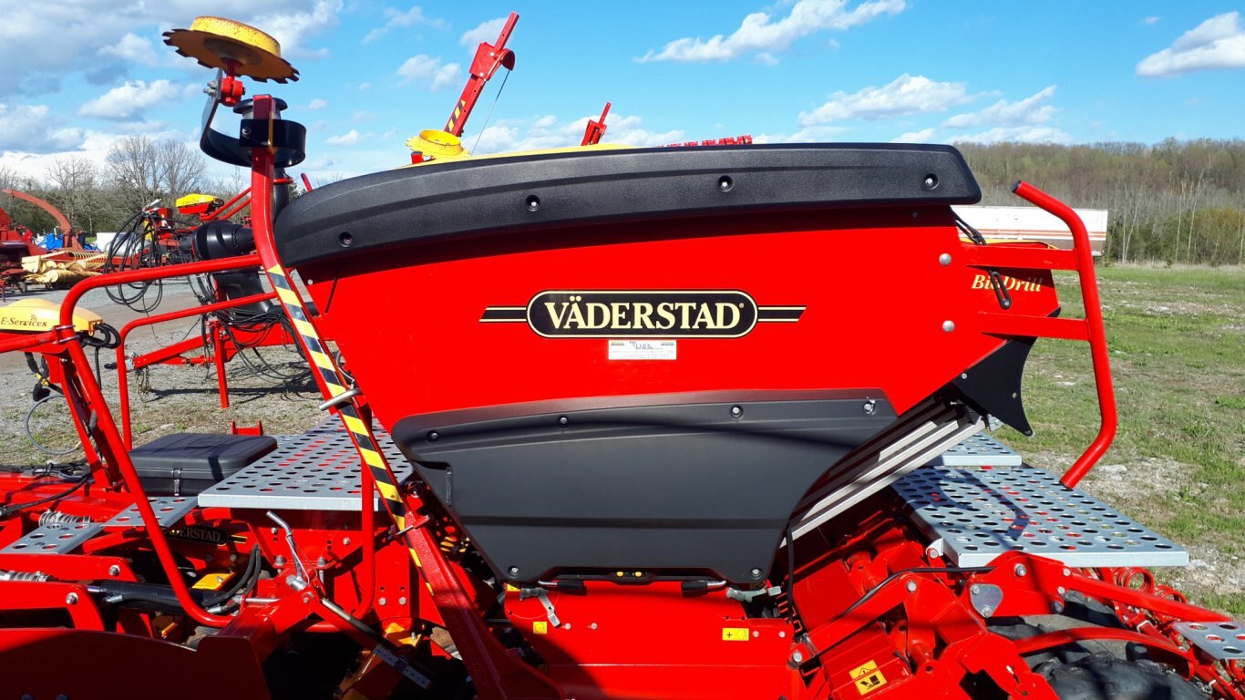 New/Demo Vaderstad Rapid RD 300C