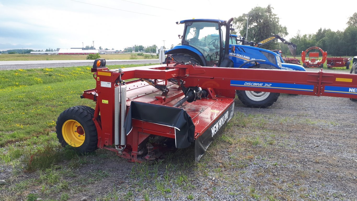 New Holland 312 discbine