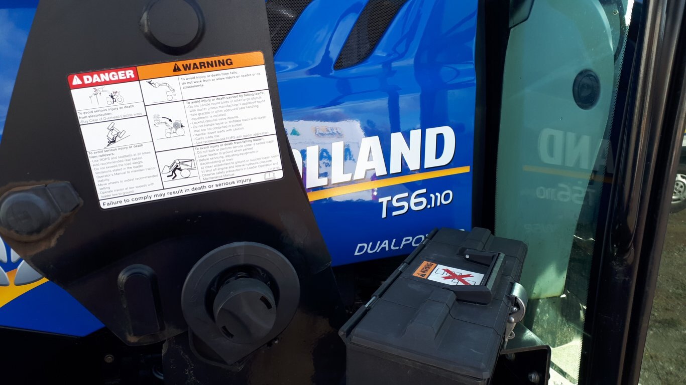2015 New Holland TS6.110