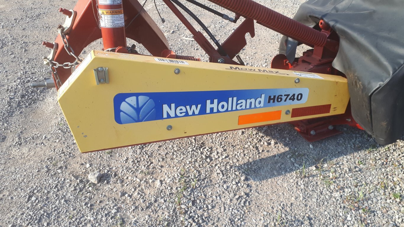 New Holland H6740 disc mower