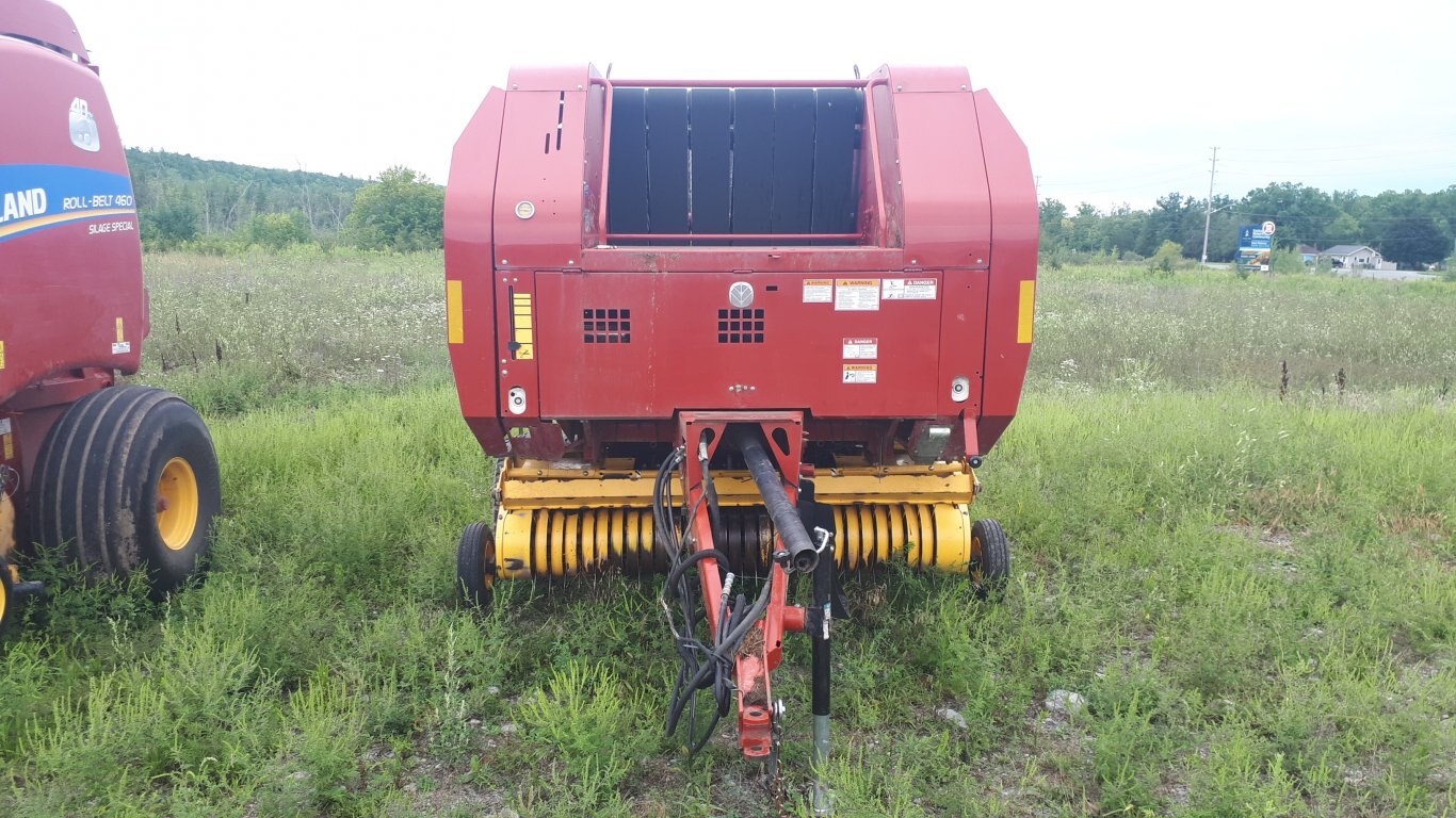 2013 New Holland BR7060