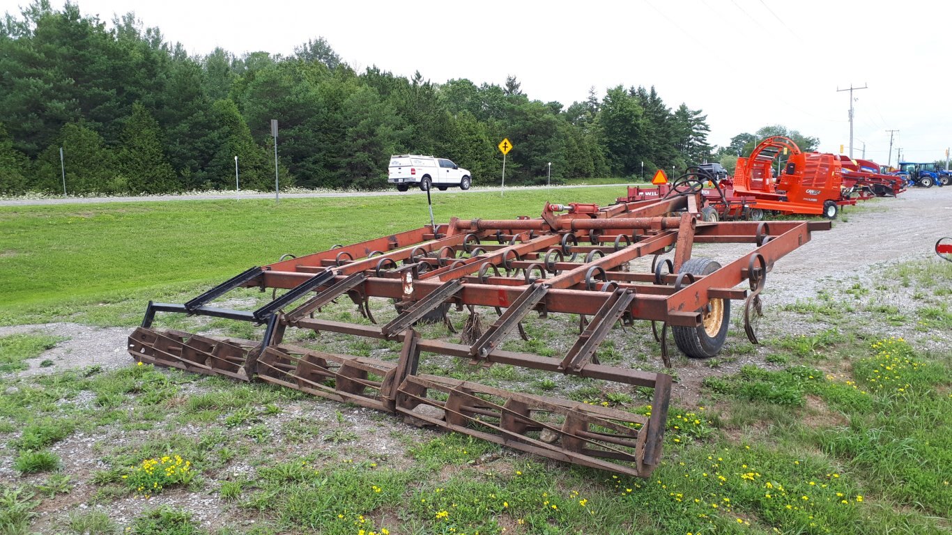 Weber Lane 13 foot cultivator