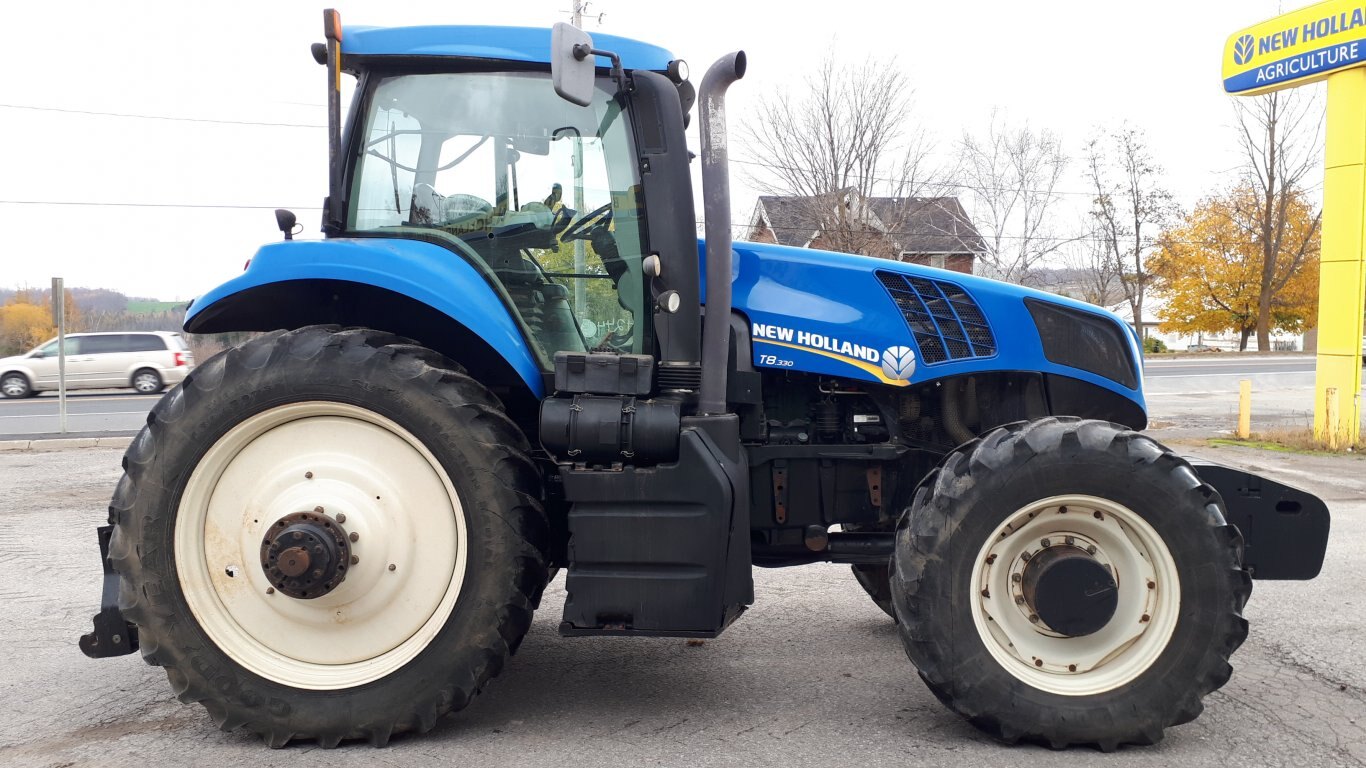 2011 New Holland T8.330