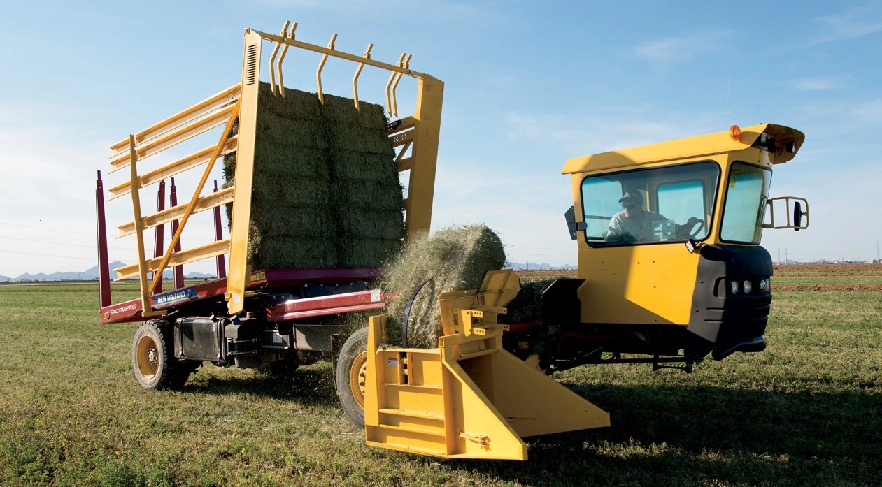 New Holland Stackcruiser® Self Propelled Bale Wagons Stackcruiser® 103