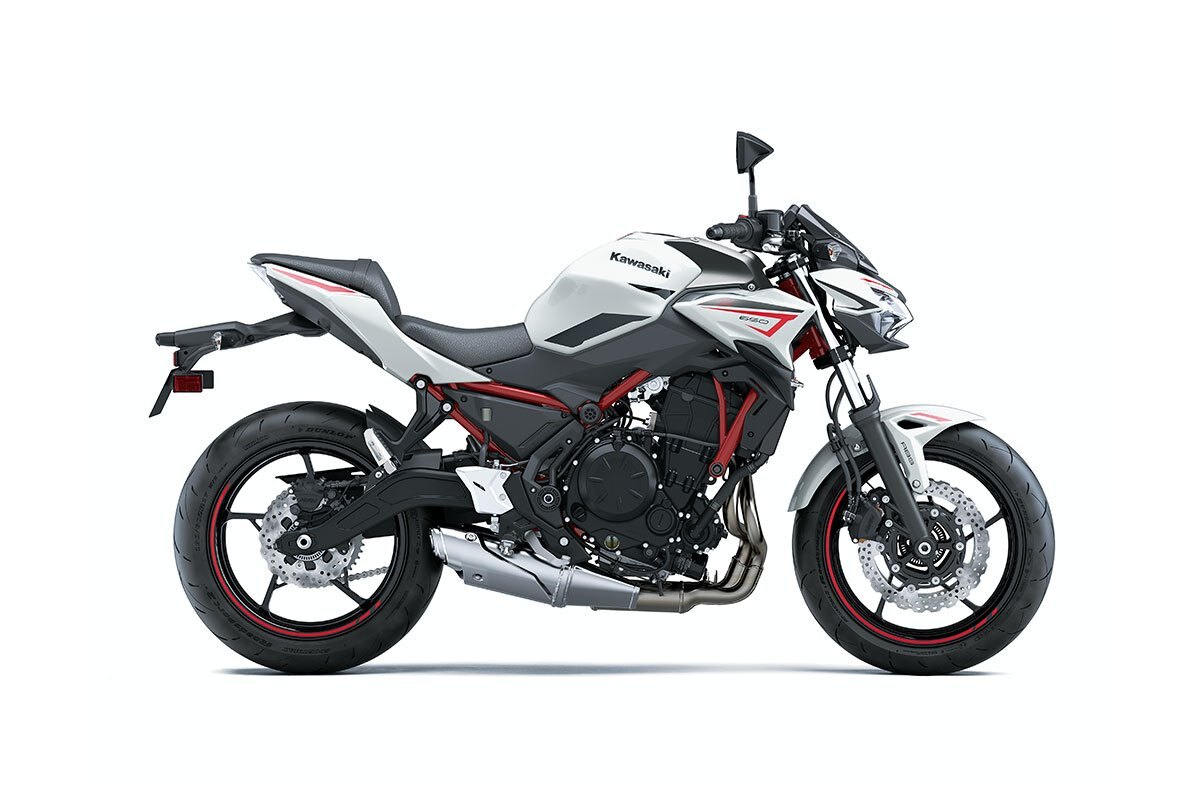 2023 Kawasaki Z650 METALLIC PHANTOM SILVER / METALLIC CARBON GRAY