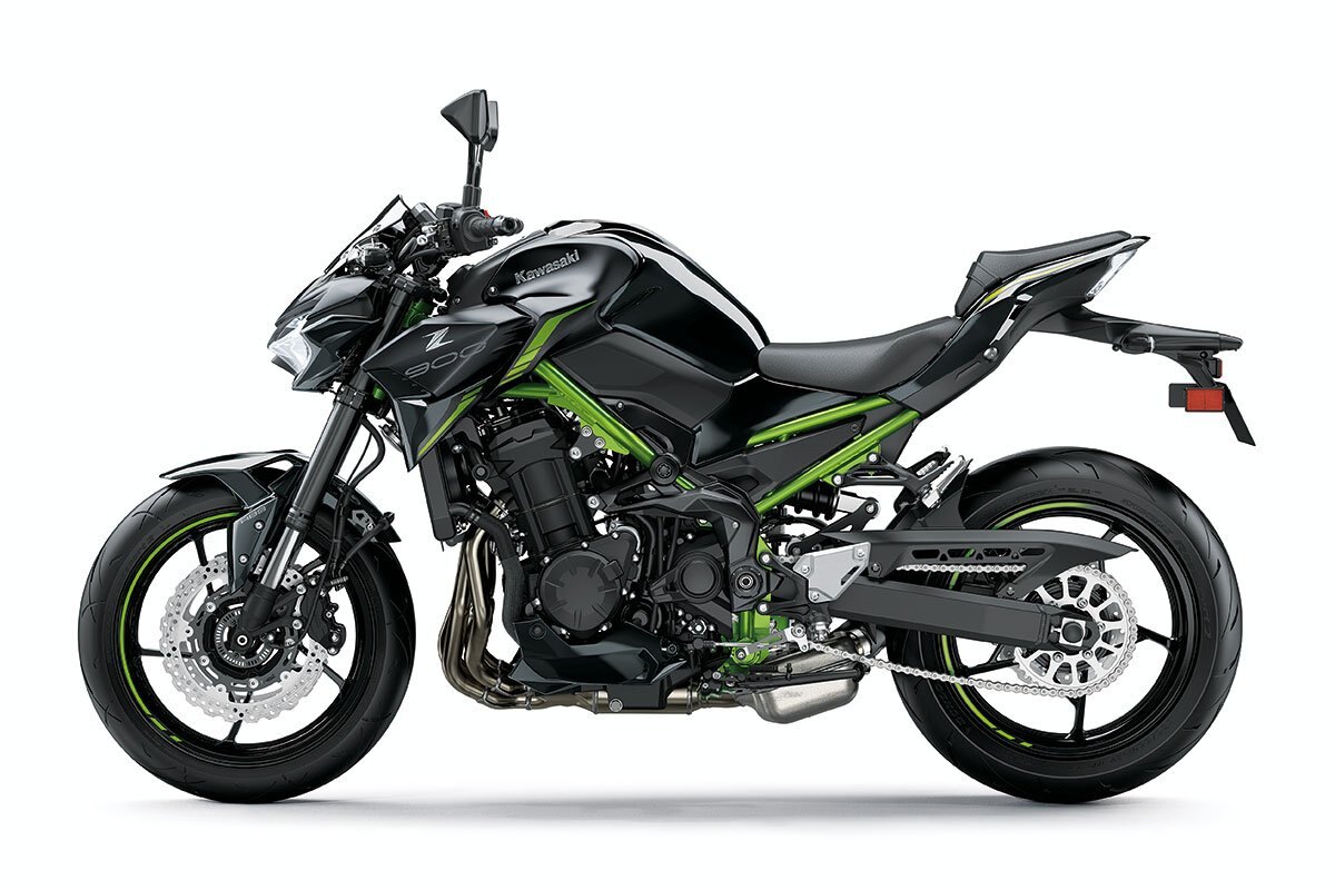 2023 Kawasaki Z900 EBONY / METALLIC MATTE GRAPHENE STEEL GRAY