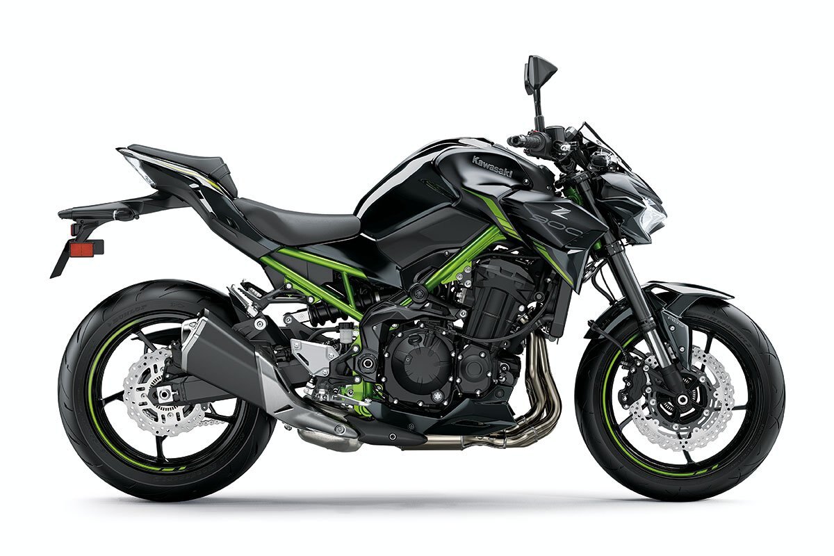 2023 Kawasaki Z900 EBONY / METALLIC MATTE GRAPHENE STEEL GRAY