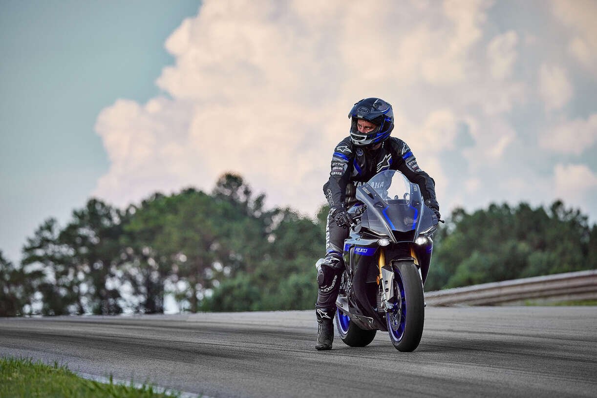 Yamaha YZF R1M