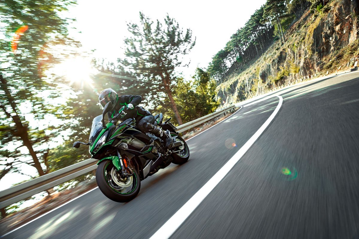 2023 Kawasaki NINJA 1000SX EMERALD BLAZED GREEN / METALLIC DIABLO BLACK / METALLIC GRAPHITE GRAY